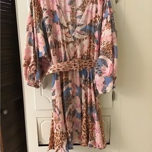 Venus Size 12 dress. Mixed print